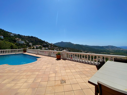 Villa avec de magnifiques vues mer et appartement indépendant à Mas Fumats, Roses