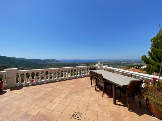 Villa avec de magnifiques vues mer et appartement indépendant à Mas Fumats, Roses