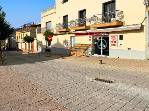 Maison de village rénovée en vente à Palau-Saverdera