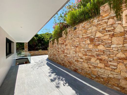 Luxury villa with impressive sea views on the first line in Llançà