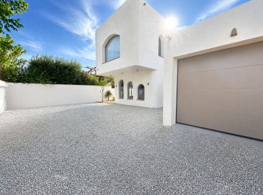Obra nueva con amarre en Empuriabrava