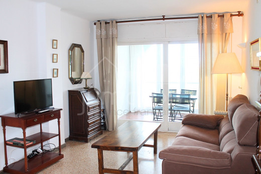 Duplex avec vue sur la mer et le canal