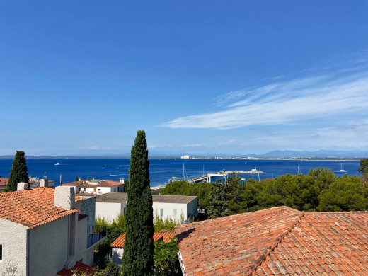 Grande villa vue mer à 300m de la plage à Roses, Costa Brava