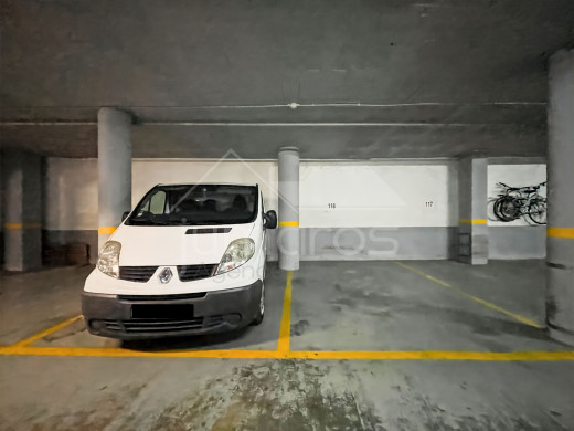Appartement au canal avec piscine et parking privé à Roses