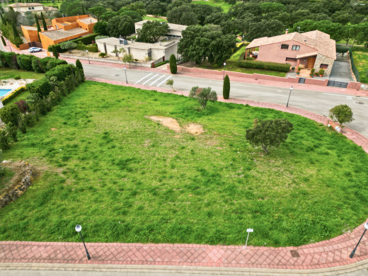 Parcela de 1.593 m² en venta en Golf de Peralada