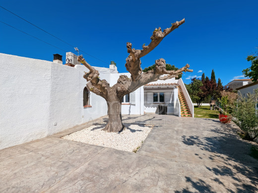 Casa con terreno de 325 m², cerca de Empuriabrava