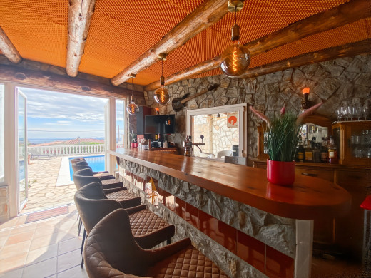 Haus mit Meerblick und großen Außenbereichen in Mas Fumats