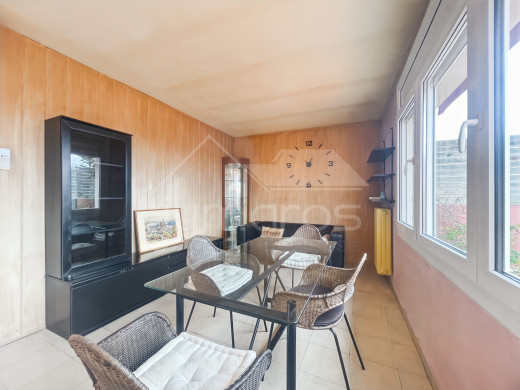 Penthouse avec grande terrasse et vue, à Figueres