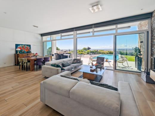 Villa de plain-pied avec vue mer, dans le meilleur quartier de l’Alt Empordà