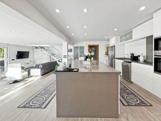 High-end house with sea and mountain views, Costa Brava