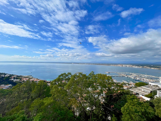 Maison vue mer avec plusieurs terrasses