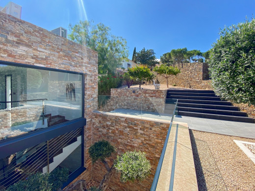 Luxury villa with impressive sea views on the first line in Llançà
