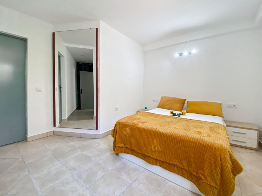 Belle maison avec piscine dans un quartier calme à Mas Boscà, Roses