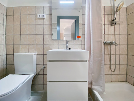 Belle maison avec piscine dans un quartier calme à Mas Boscà, Roses