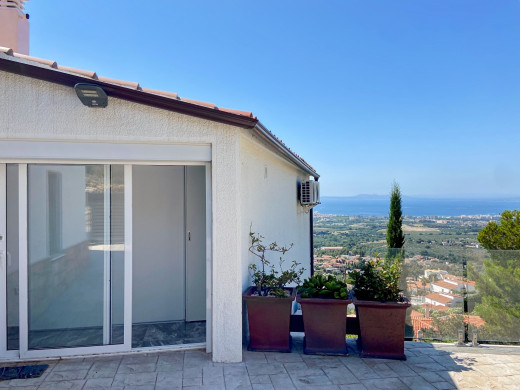 Villa avec de magnifiques vues mer et appartement indépendant à Mas Fumats, Roses