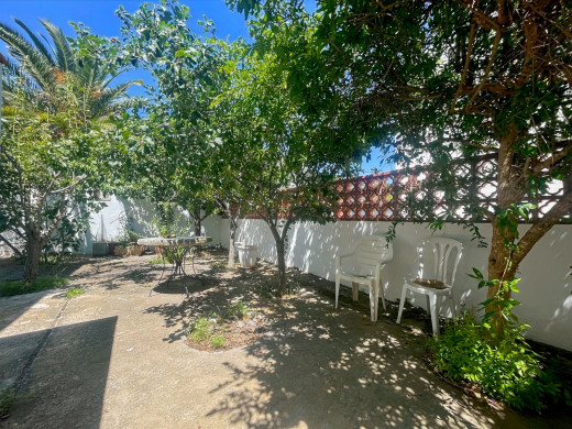 Belle maison avec piscine dans un quartier calme à Mas Boscà, Roses