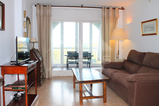 Duplex avec vue sur la mer et le canal