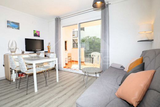 Appartement avec piscine et parking privé