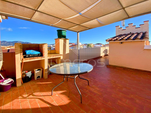 Piso con vistas al mar y parking privado en Empuriabrava