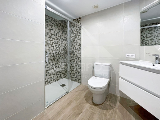 Piso de nueva construcción en venta en Figueres