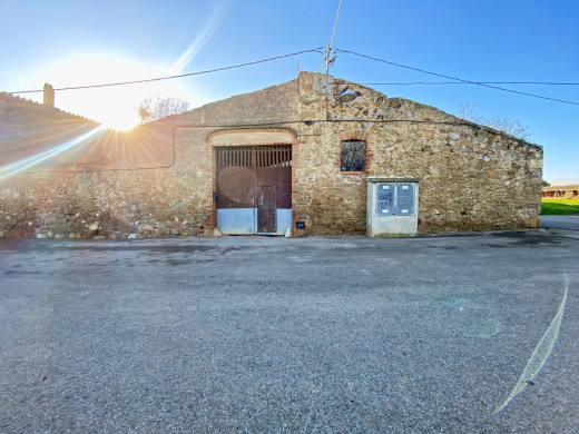 Maison historique à rénover à La Tallada d'Empordà