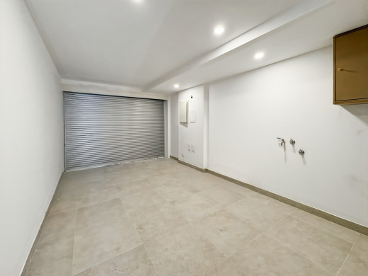 Casa con amarre privado, obra nueva, en Empuriabrava