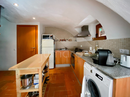 Maison de village avec jardin proche de la France