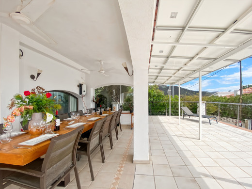 Haus mit Meerblick und großen Außenbereichen in Mas Fumats