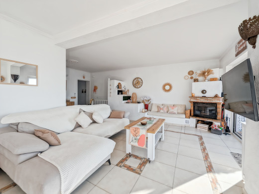 House in Roses-Canyelles, 180° panoramic sea view with swimming pool and private garage