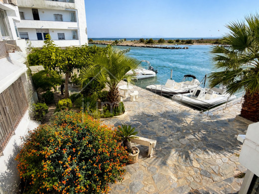 Appartement 3 chambres à 50m de plage avec vue canal et mer à Roses