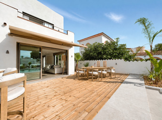 Obra nueva con amarre en Empuriabrava