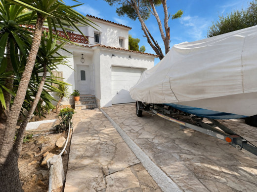 Maison avec piscine, terrasses et garage à L'Escala
