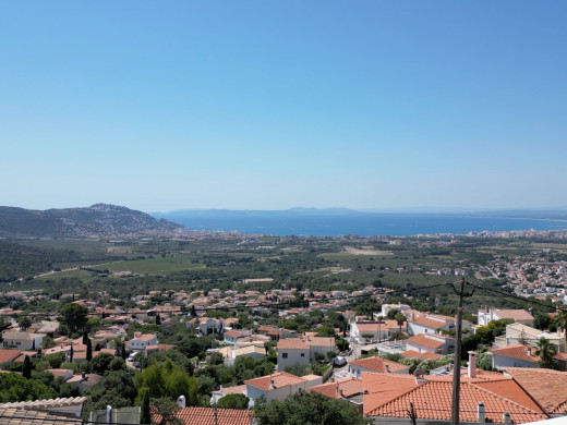 Villa avec de magnifiques vues mer et appartement indépendant à Mas Fumats, Roses