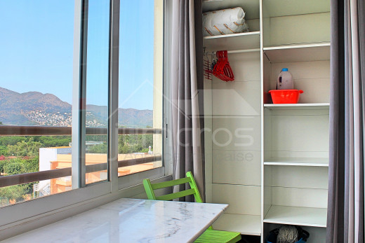 Apartamento vistas mar y montaña cerca de la playa con parking