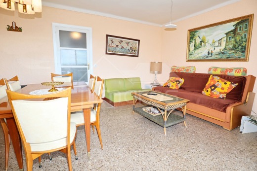 Appartement vue mer à pied de la plage d'Almadrava