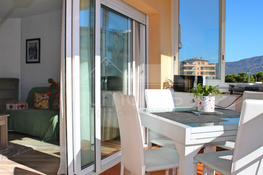 Appartement ensoleillé à 3 minutes de la plage avec parking