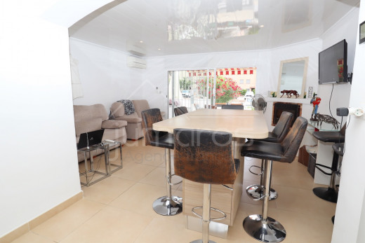 Maison 3 chambres, avec amarre, garage et parking