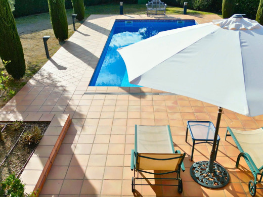 Villa de luxe avec piscine au Golf de Torremirona, Navata
