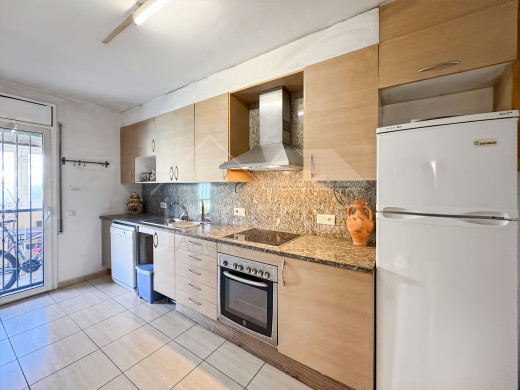 Maison en vente à Empuriabrava avec jardin et garage