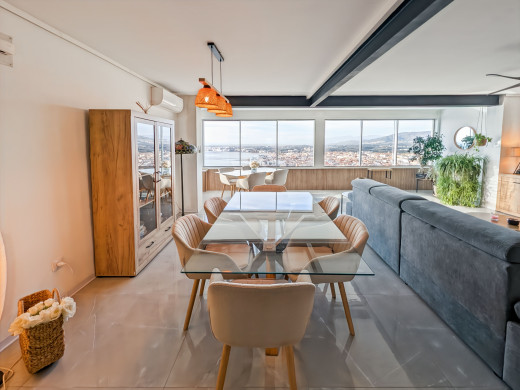 Appartement duplex moderne avec vue mer