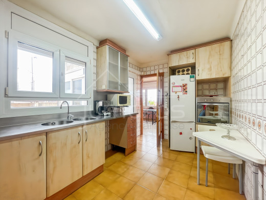 Penthouse avec grande terrasse et vue, à Figueres