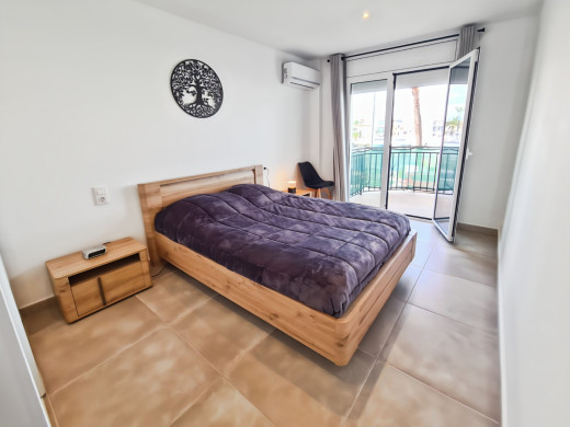 Appartement rénové vue canal et licence touristique à Empuriabrava, proche plage