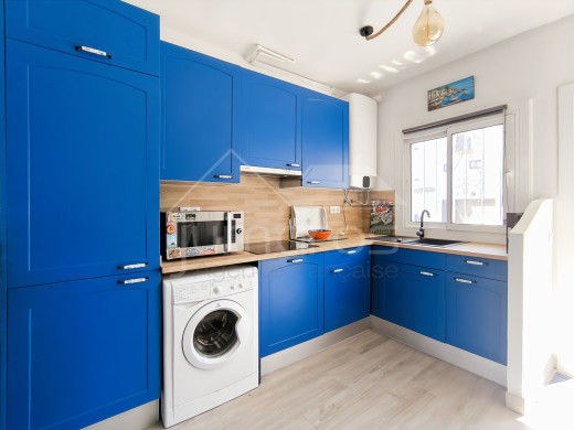 Maison de pêcheur avec amarre de 9m x 3m