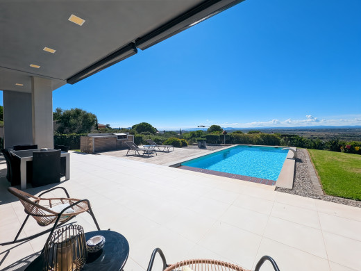 Villa de plain-pied avec vue mer, dans le meilleur quartier de l’Alt Empordà