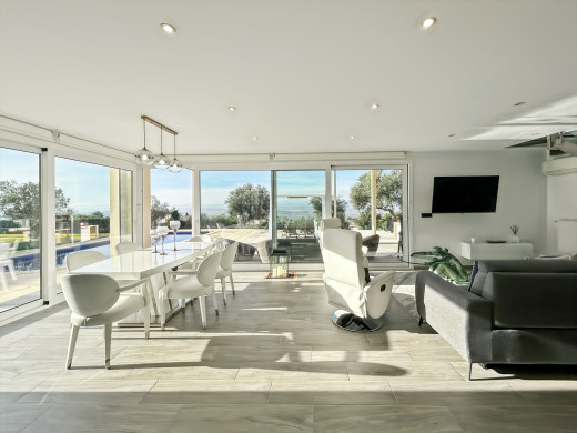 High-end house with sea and mountain views, Costa Brava