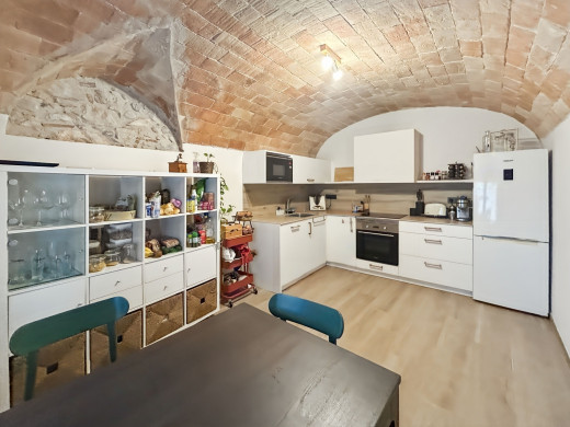 Apartamento dúplex con terraza y garaje en el corazón del Alt Empordà
