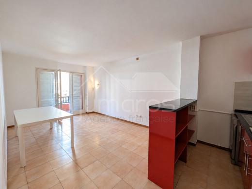 Appartement 2 chambres à rénover, piscine et parking à 100 m de la plage – Empuriabrava