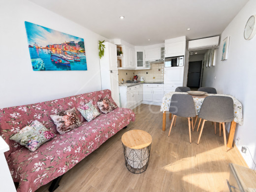 Appartement avec licence touristique en première ligne de mer