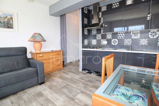 1 chambre au centre et 5 min à pied de la plage