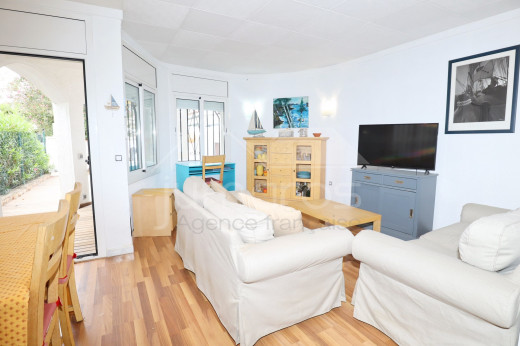 Maison au canal avec amarre privée